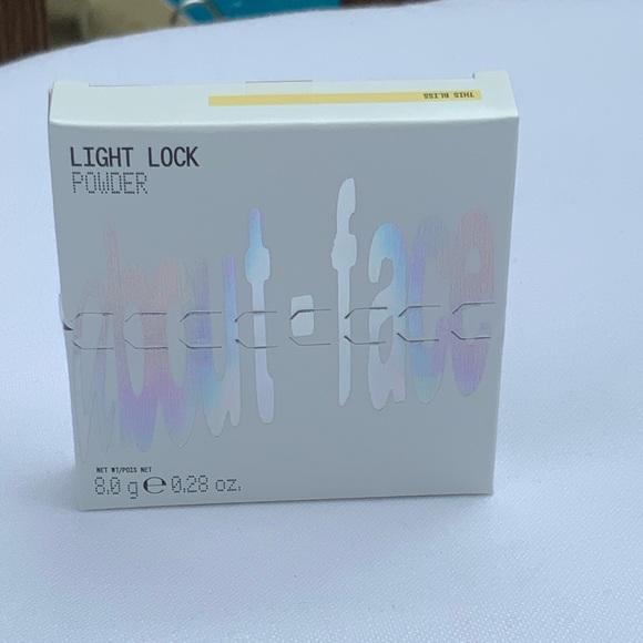 About-Face Light Lock Powder in This Bliss new - Picture 7 of 7